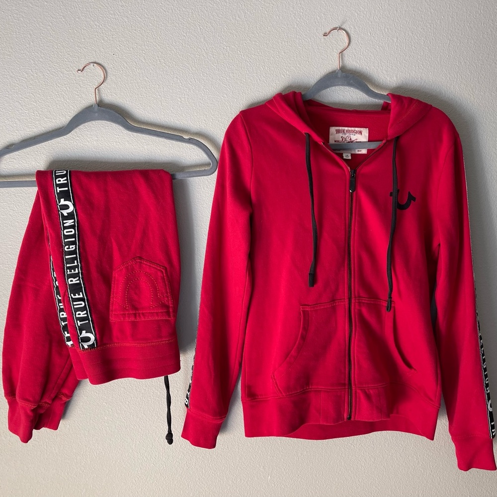 True religion sweatsuit